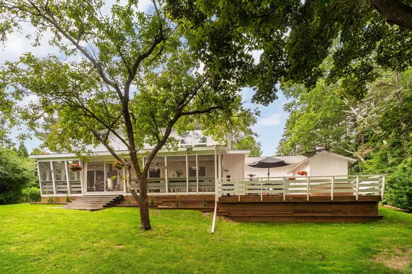 $695,000 | 630 Valley Drive, Duluth, MN 55804