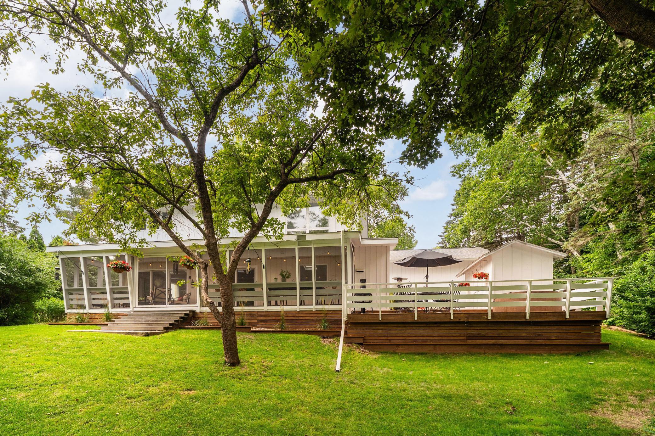 630 Valley Drive Duluth, MN 55804 - Photo 10 of 46