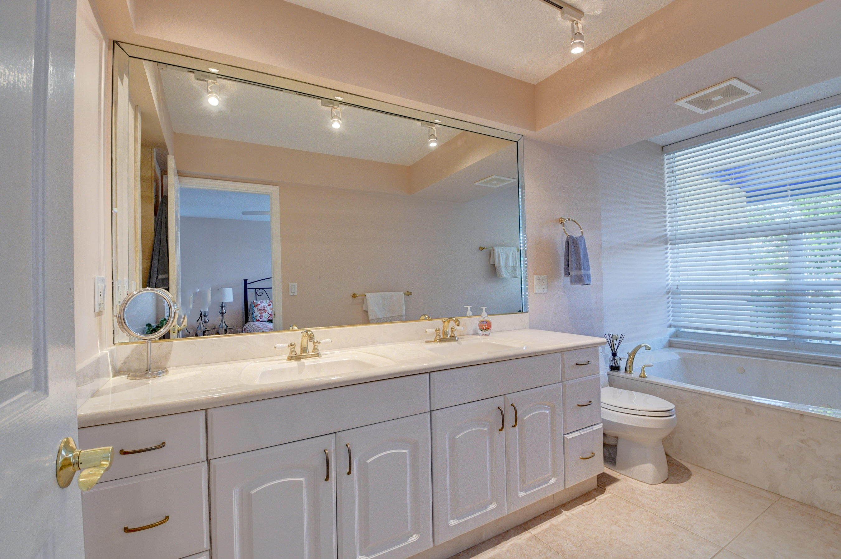 780 Jeffery Street, Unit 1 Boca Raton, FL 33487 - Photo 31 of 53 DSC_4455_6_7_8_9