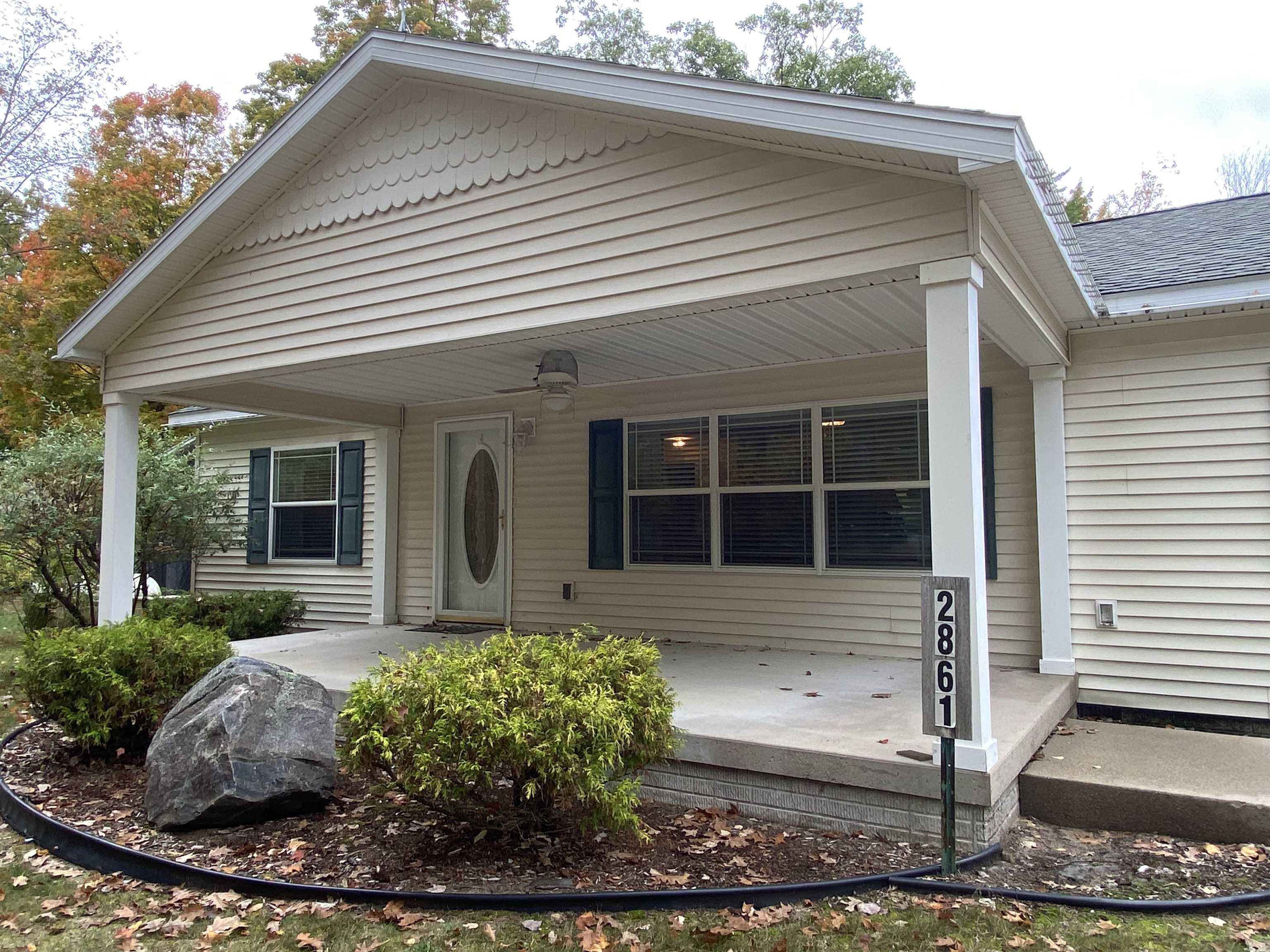 2861 East Peters Road Lupton, MI 48635 - Photo 1 of 45