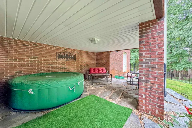 $789,900 | 123 North Woodfin Ridge Drive, Inman, SC 29349