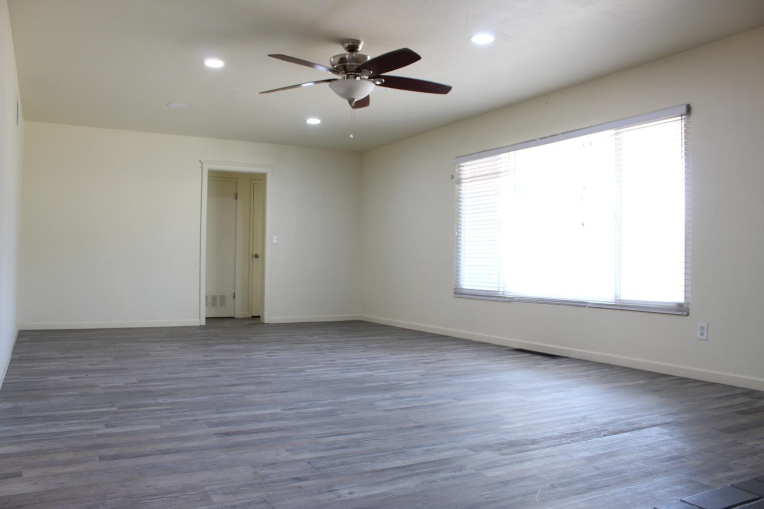 681 Taylor Road Lodi, CA 95242 - Photo 6 of 40