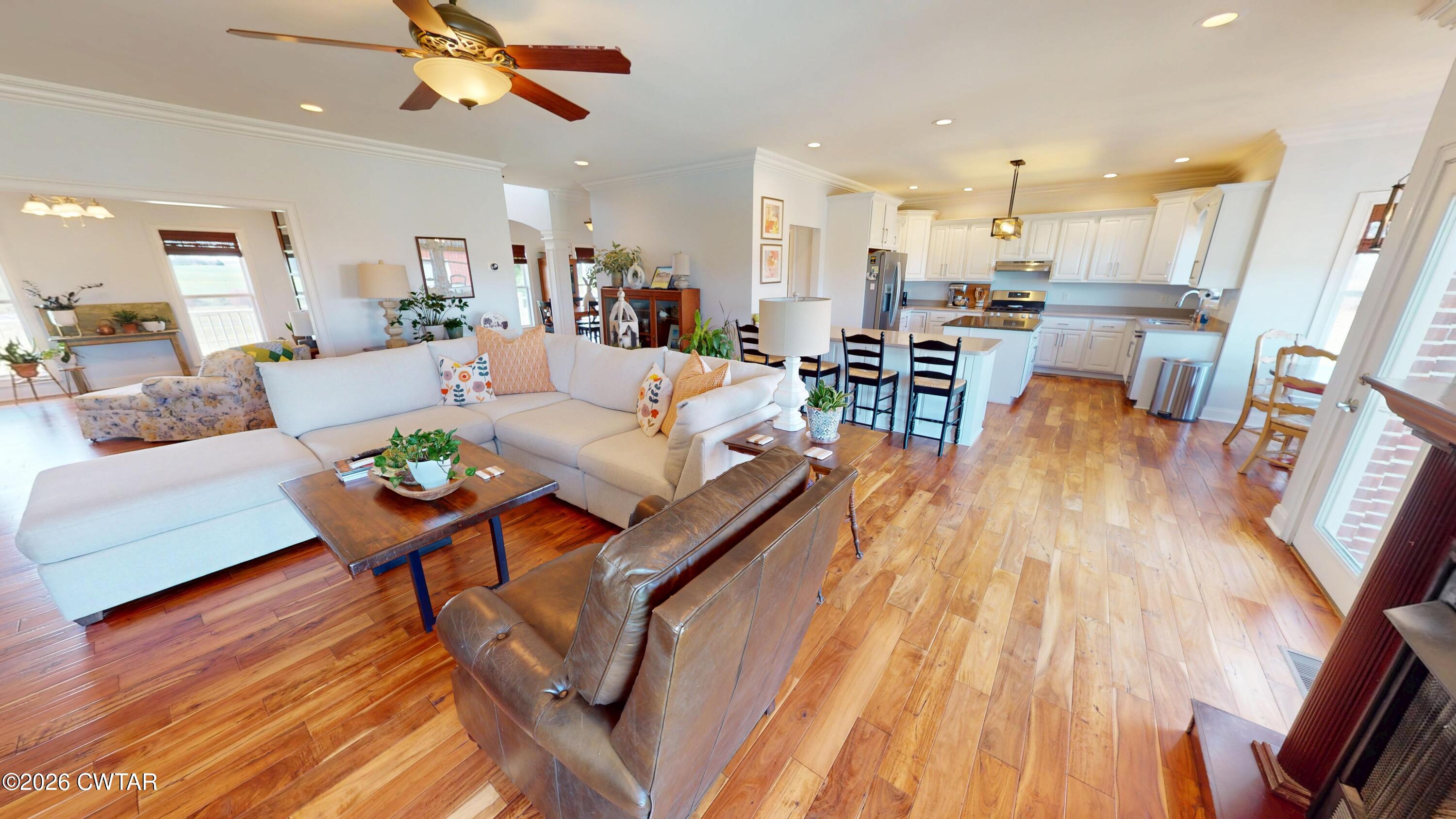 740 Gordon Road Dyersburg, TN 38024 - Photo 14 of 48 a living room with furniture and kitchen view