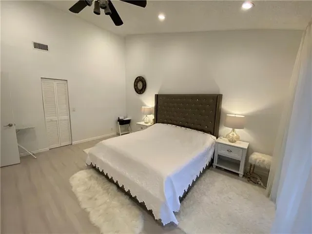 $4,300 | 21135 Helmsman Drive, Unit O12, Miami, FL 33180