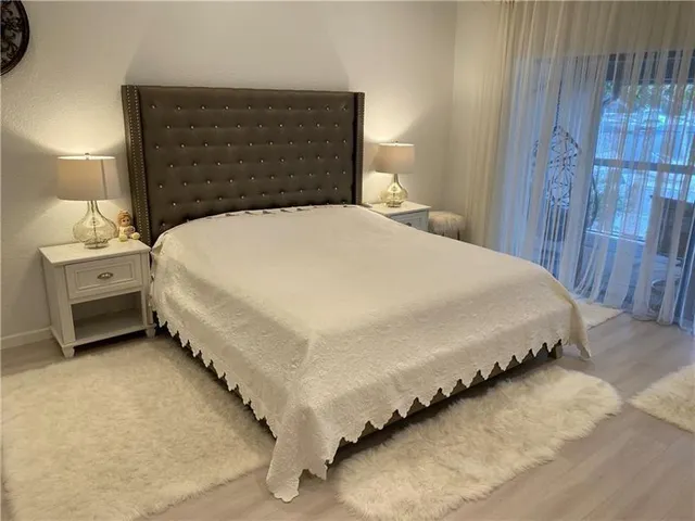 $4,300 | 21135 Helmsman Drive, Unit O12, Miami, FL 33180