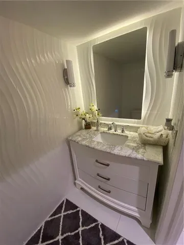 $4,300 | 21135 Helmsman Drive, Unit O12, Miami, FL 33180