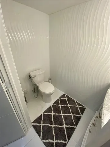 $4,300 | 21135 Helmsman Drive, Unit O12, Miami, FL 33180