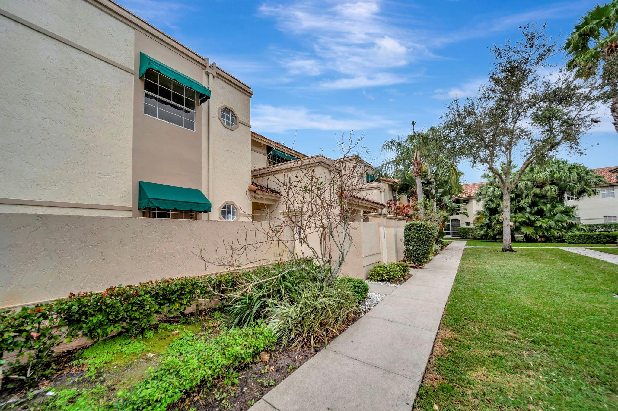 6534 Via Regina Boca Raton, FL 33433 - Photo 5 of 44 Photo 5