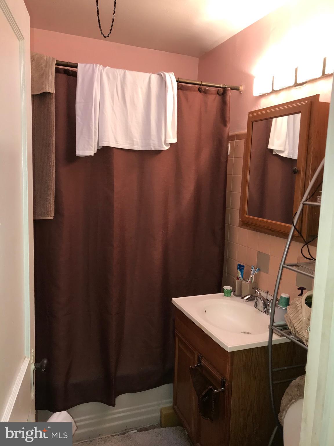 7817 Rugby Street Philadelphia, PA 19150 - Photo 14 of 24 Gallery Image 14