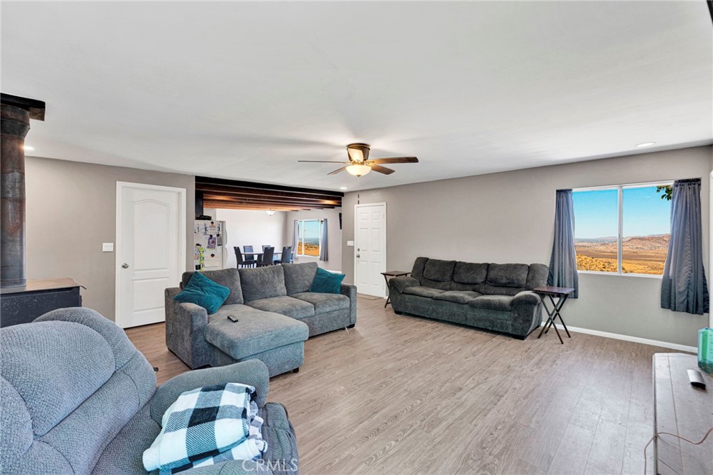 25623 Santa Rosa Road Apple Valley, CA 92308 - Photo 7 of 54