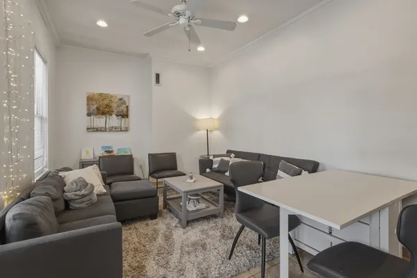 $4,500 | 573 Somerville Avenue, Unit B, Somerville, MA 02143