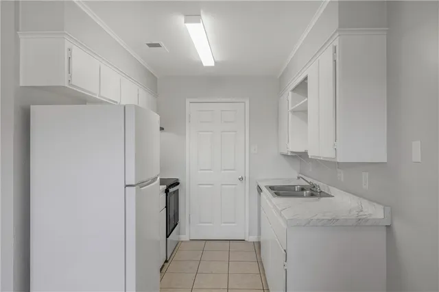 $1,195 | 713 San Benito Drive, College Station, TX 77845