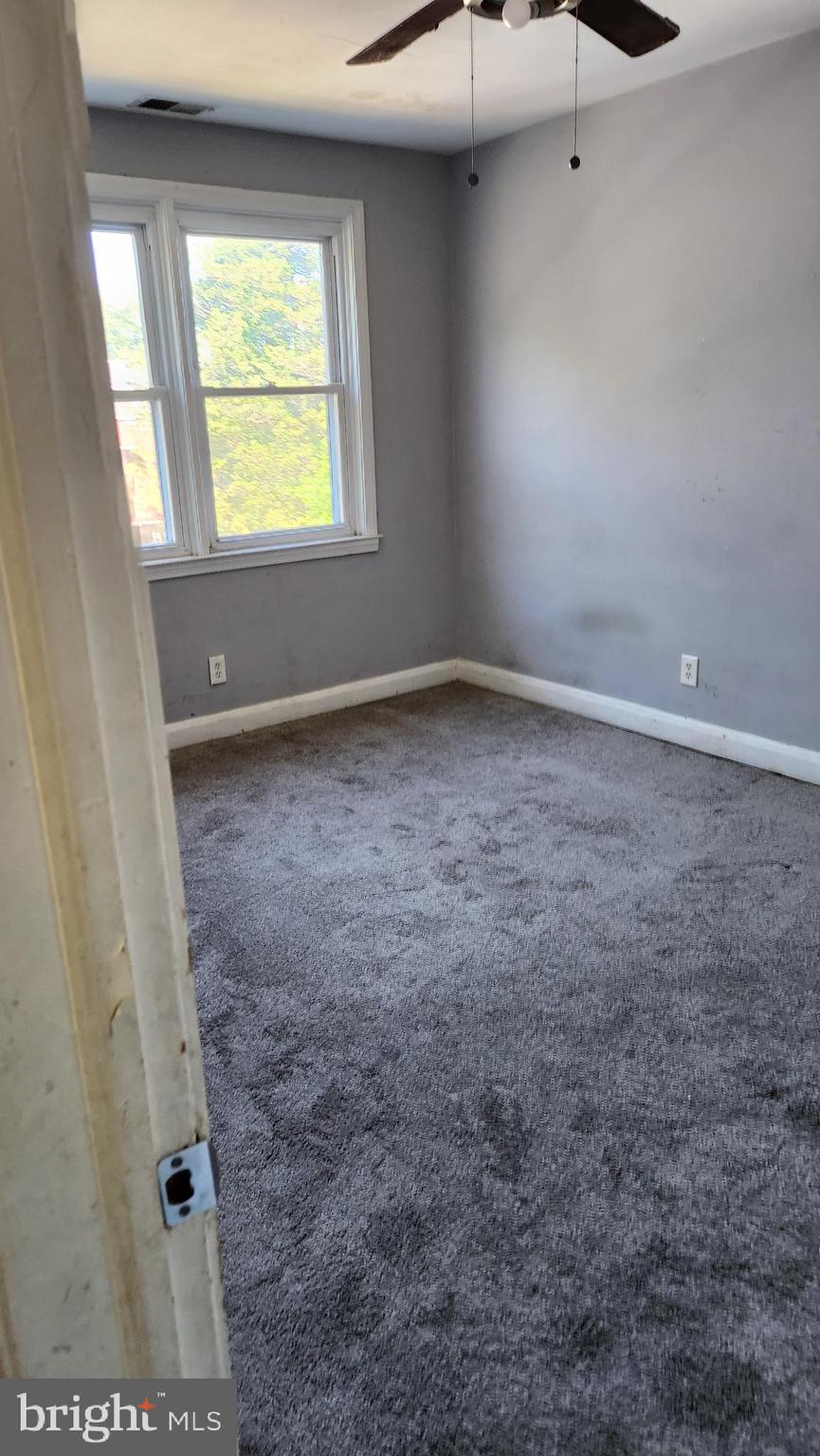 1024 Wicklow Road Baltimore, MD 21229 - Photo 22 of 44 an empty room with a window