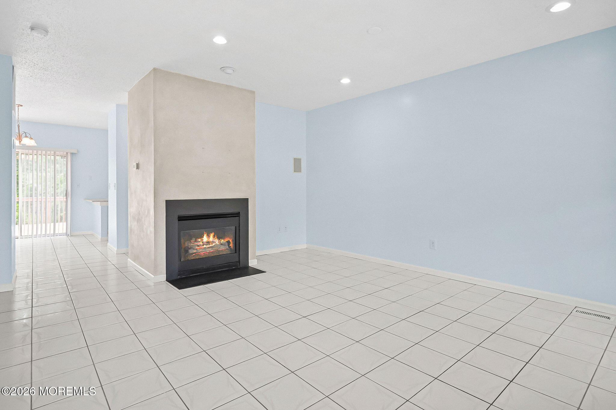 38 Azimuth Court, Unit 128 Holmdel, NJ 07733 - Photo 6 of 32 38_azimuth_ct_006