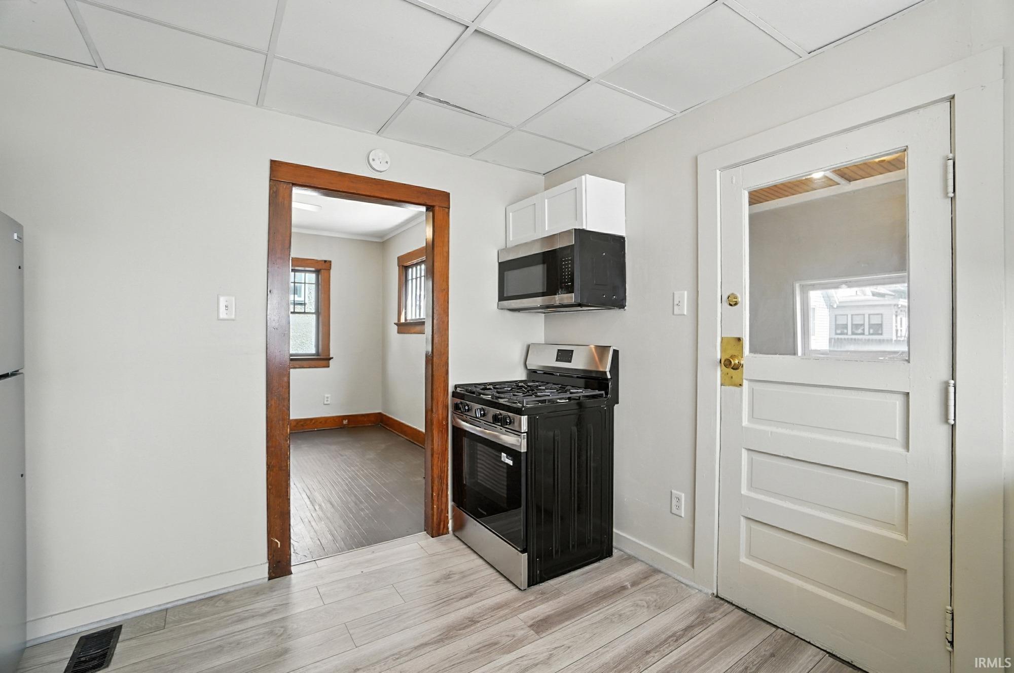 2911 Broadway Fort Wayne, IN 46807 - Photo 14 of 36