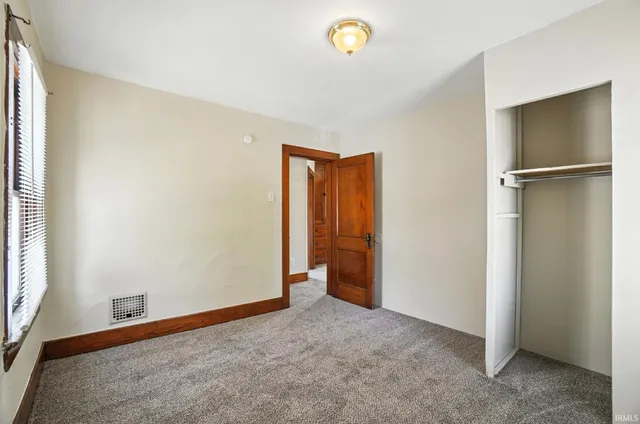 $143,900 | 2911 Broadway, Fort Wayne, IN 46807