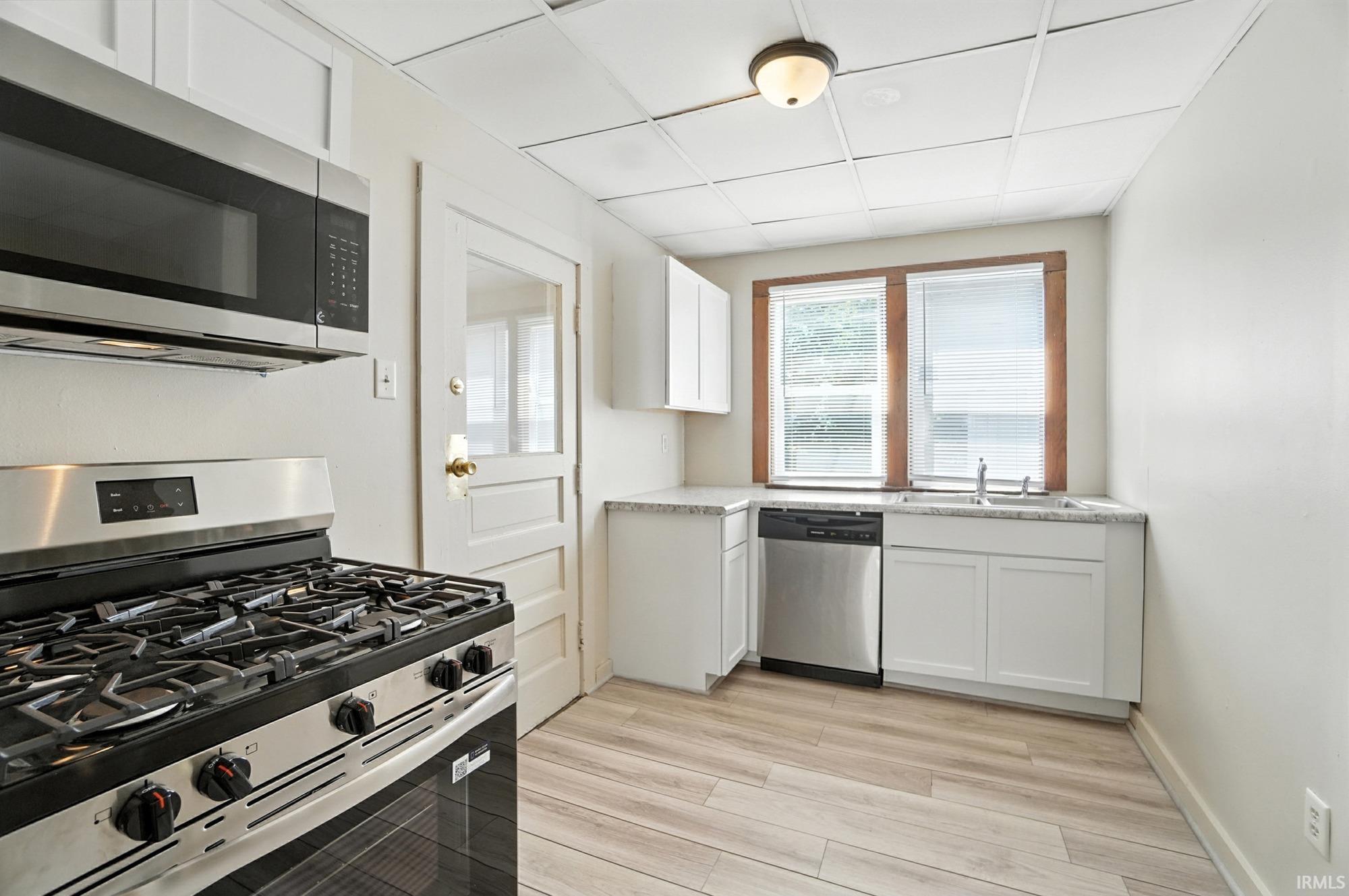 2911 Broadway Fort Wayne, IN 46807 - Photo 32 of 36