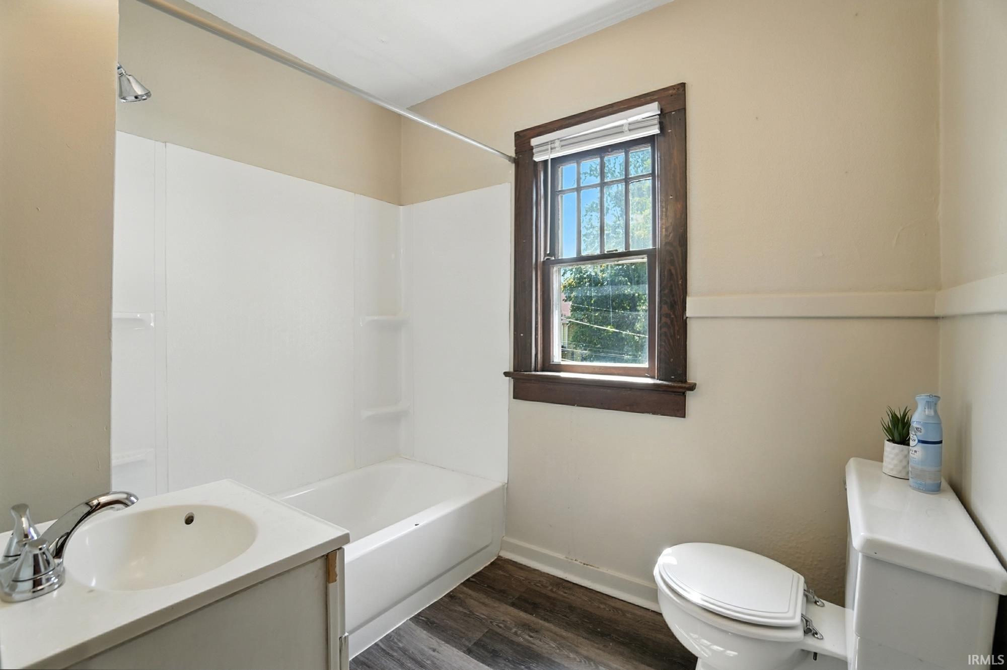 2911 Broadway Fort Wayne, IN 46807 - Photo 6 of 36