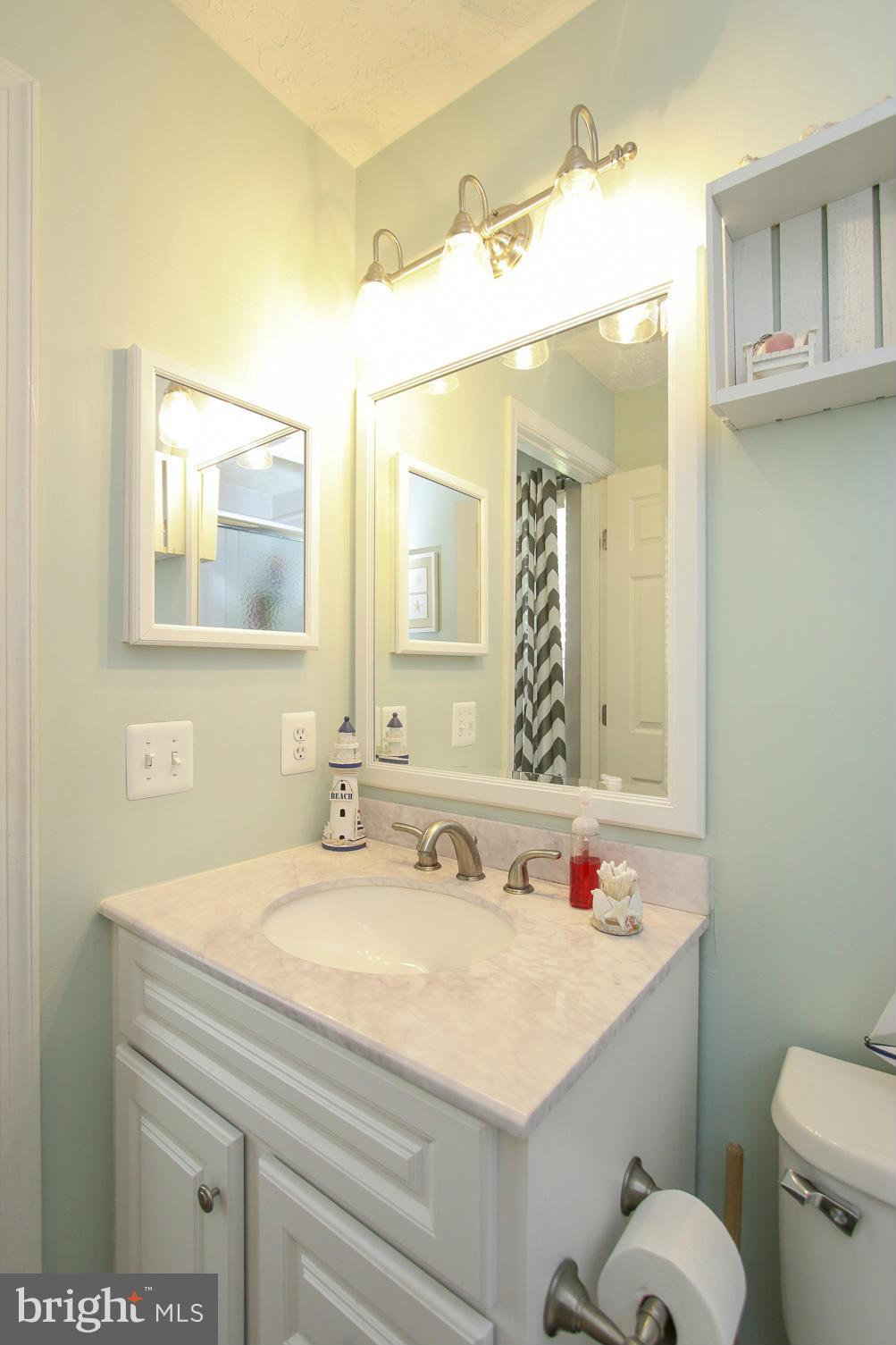 2054 Quaker Way, Unit 1 Annapolis, MD 21401 - Photo 13 of 29 Bath (Master)