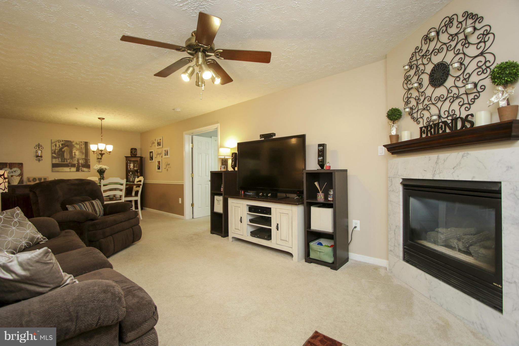 2054 Quaker Way, Unit 1 Annapolis, MD 21401 - Photo 15 of 29 Family Room