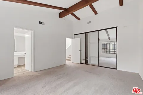 $649,990 | 7100 Balboa Boulevard, Unit 101, Van Nuys, CA 91406
