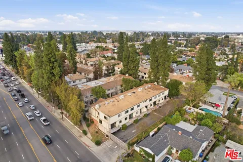 $649,990 | 7100 Balboa Boulevard, Unit 101, Van Nuys, CA 91406