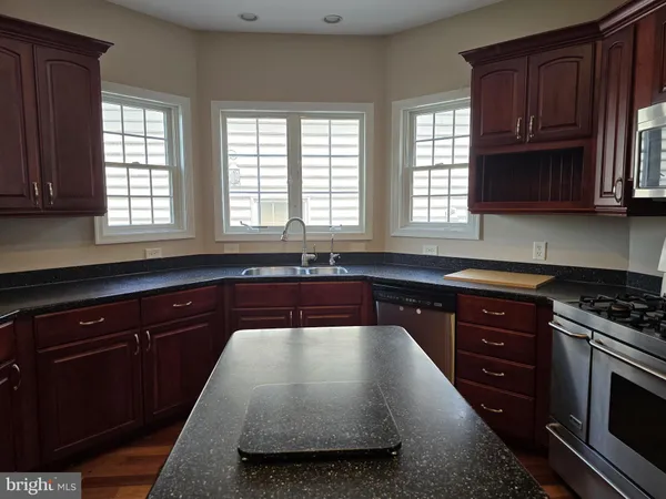 $2,300 | 13 Front Street, Wyoming, DE 19934