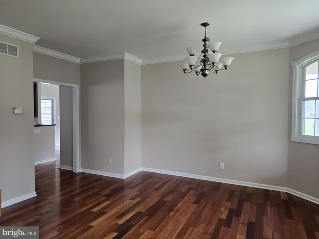 $2,400 | 13 Front Street, Wyoming, DE 19934