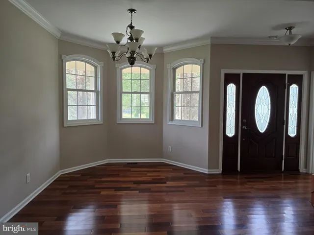 $2,400 | 13 Front Street, Wyoming, DE 19934