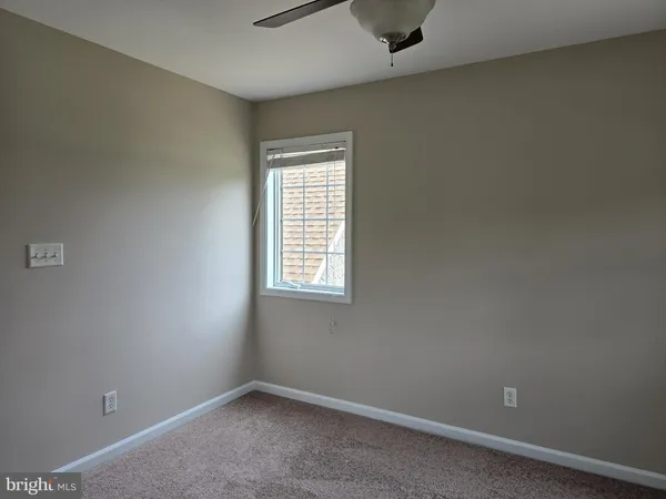 $2,300 | 13 Front Street, Wyoming, DE 19934