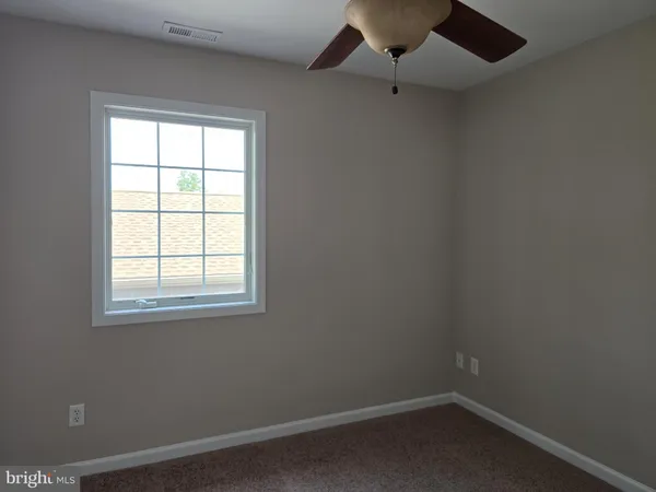 $2,300 | 13 Front Street, Wyoming, DE 19934