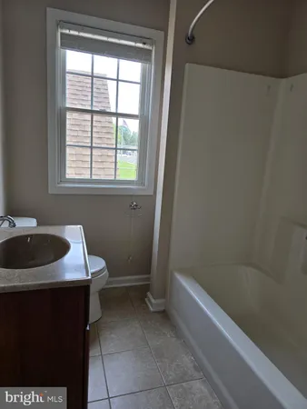 $2,300 | 13 Front Street, Wyoming, DE 19934