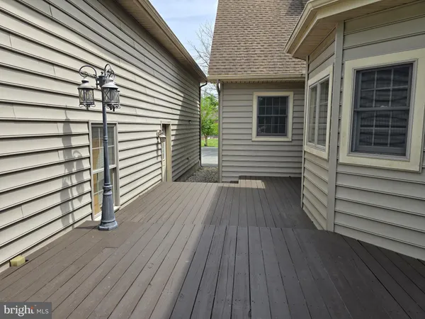 $2,300 | 13 Front Street, Wyoming, DE 19934