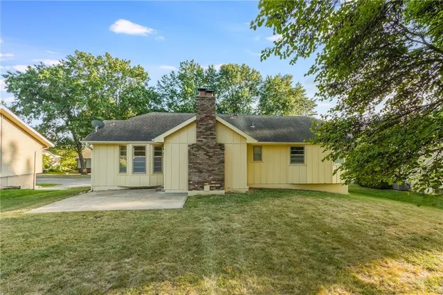 $345,000 | 3600 Northeast 76th Terrace, Gladstone, MO 64119