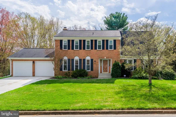 $1,200,000 | 10417 Silk Oak Drive, Vienna, VA 22182