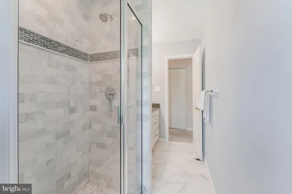 $1,200,000 | 10417 Silk Oak Drive, Vienna, VA 22182