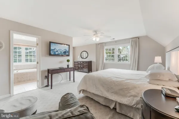 $1,200,000 | 10417 Silk Oak Drive, Vienna, VA 22182