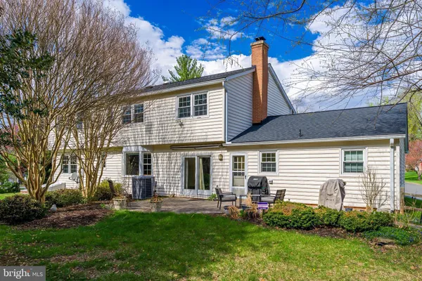 $1,200,000 | 10417 Silk Oak Drive, Vienna, VA 22182