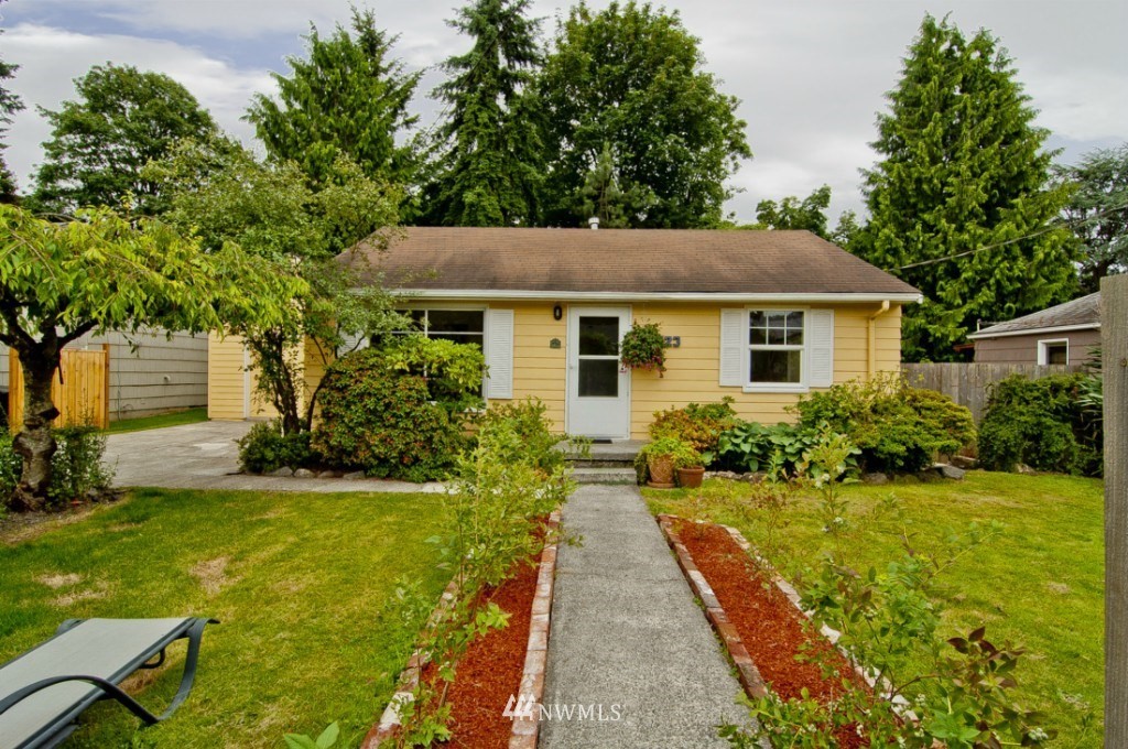 4923 Southwest Bruce Street Seattle, WA 98136 - Photo 1 of 1 Gallery Image 1