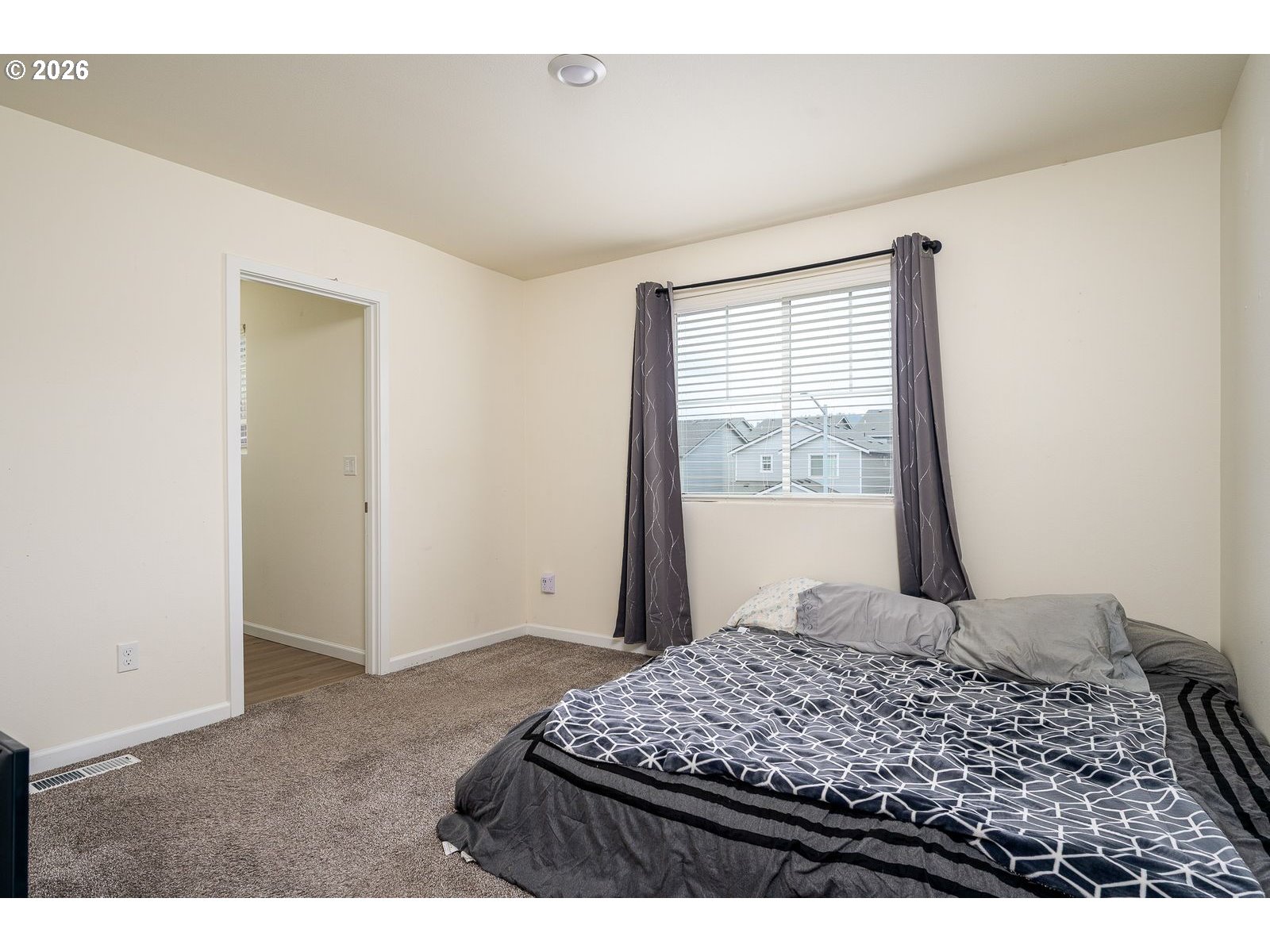 4215 Southwest Myrtle Avenue Gresham, OR 97080 - Photo 11 of 17