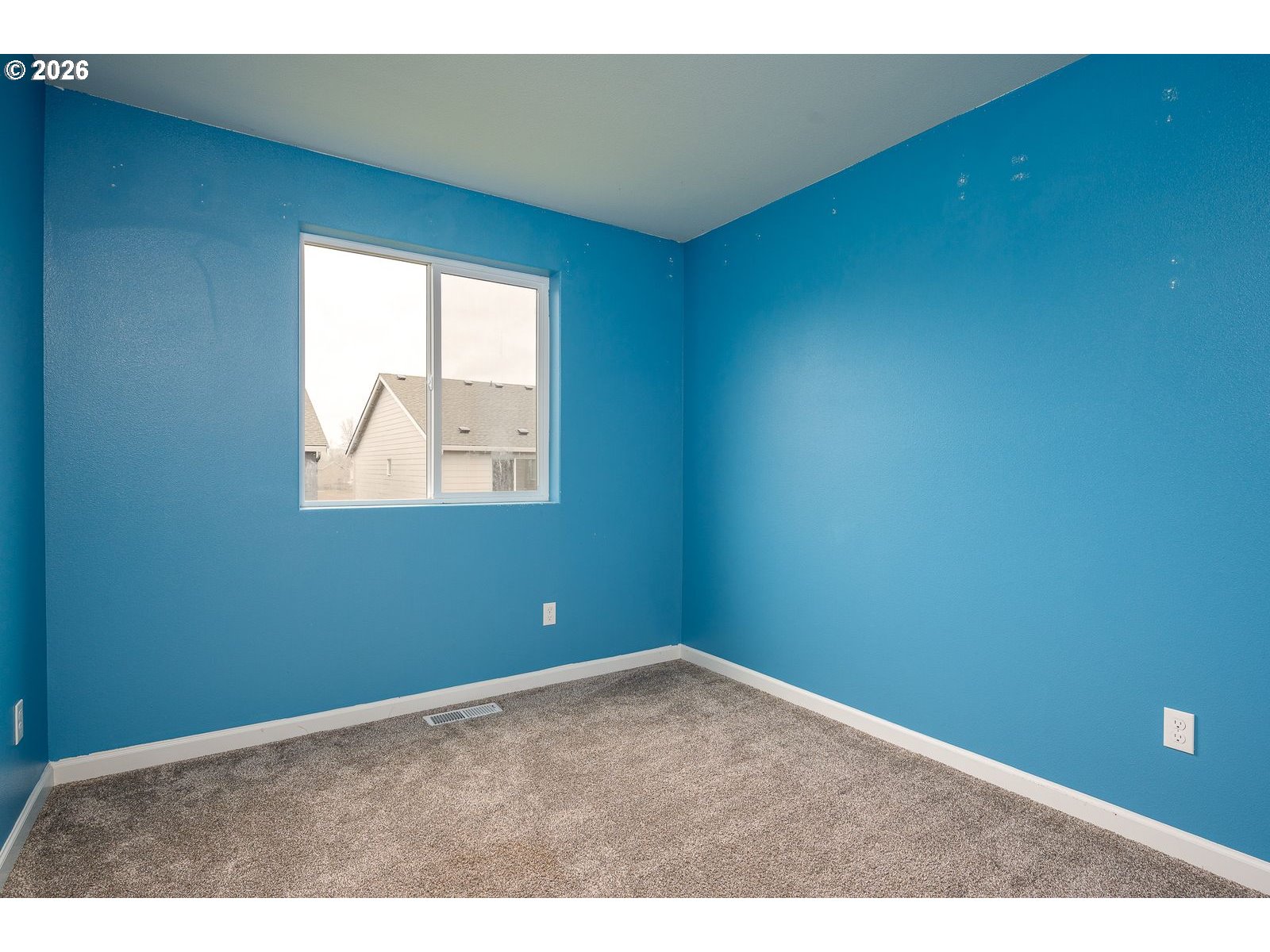 4215 Southwest Myrtle Avenue Gresham, OR 97080 - Photo 12 of 17