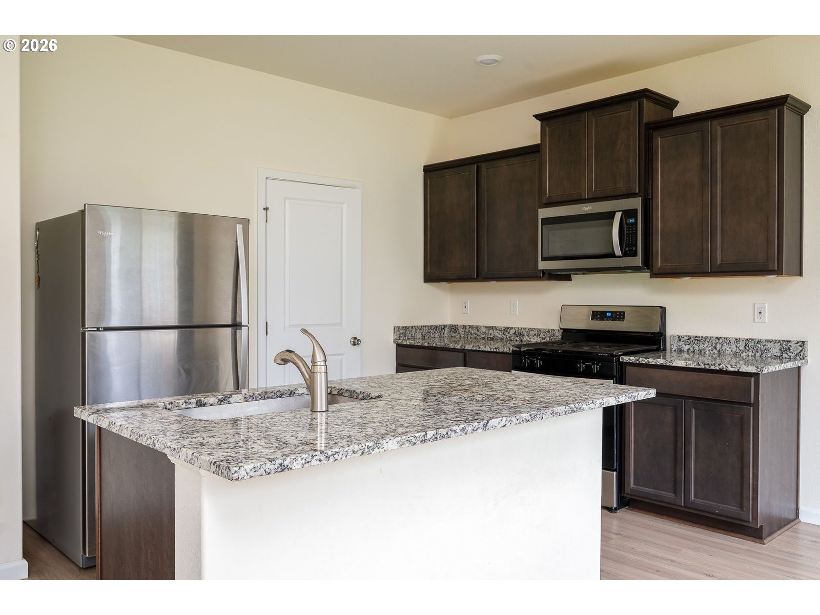 4215 Southwest Myrtle Avenue Gresham, OR 97080 - Photo 3 of 17