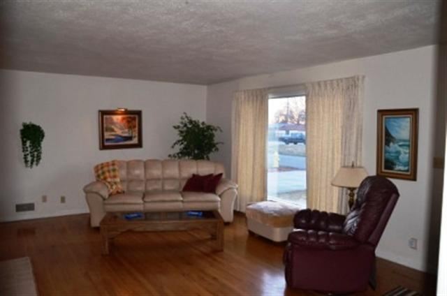 2918 North Stout Road Spokane, WA 99206 - Photo 4 of 20