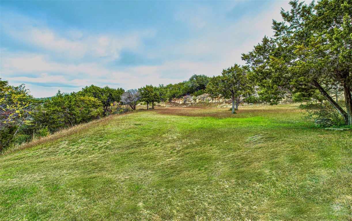 5016 Bob Wire Road Spicewood, TX 78669 - Photo 18 of 40