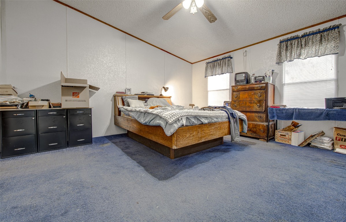 5016 Bob Wire Road Spicewood, TX 78669 - Photo 22 of 40