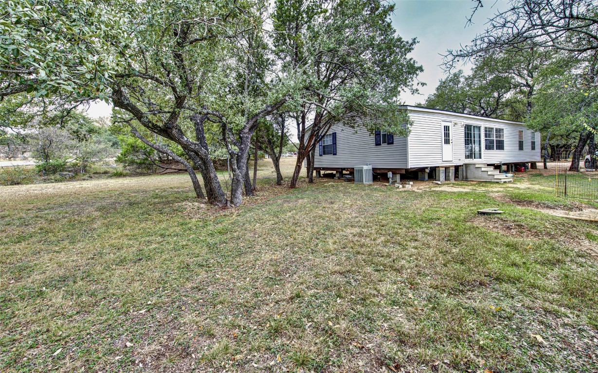 5016 Bob Wire Road Spicewood, TX 78669 - Photo 9 of 40