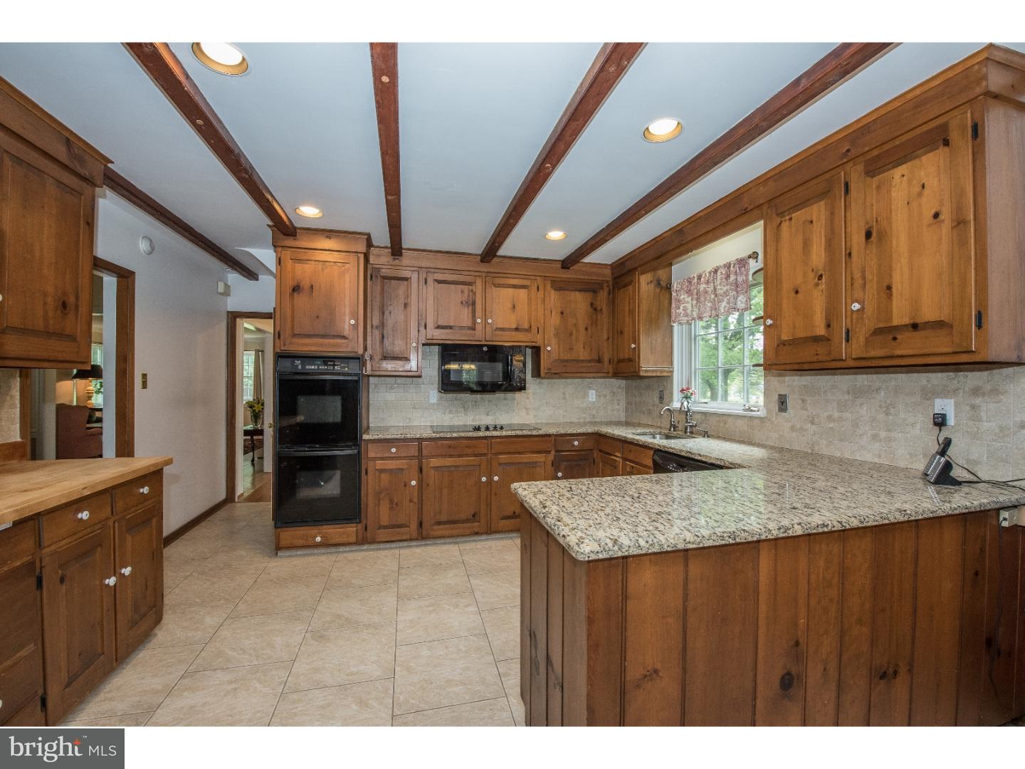 7 Rabbit Run Road Malvern, PA 19355 - Photo 9 of 22 Kitchen