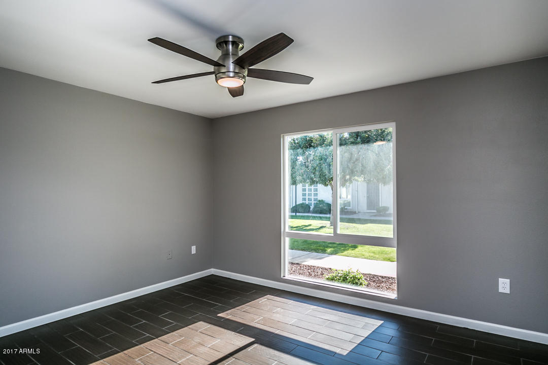 10020 West Royal Oak Road, Unit L Sun City, AZ 85351 - Photo 16 of 31 09441- 10020 W Royal Oak Rd L AZ- Candi-