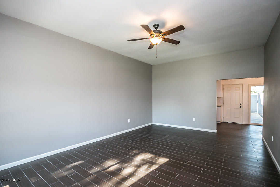 10020 West Royal Oak Road, Unit L Sun City, AZ 85351 - Photo 3 of 31 09441- 10020 W Royal Oak Rd L AZ- Candi-