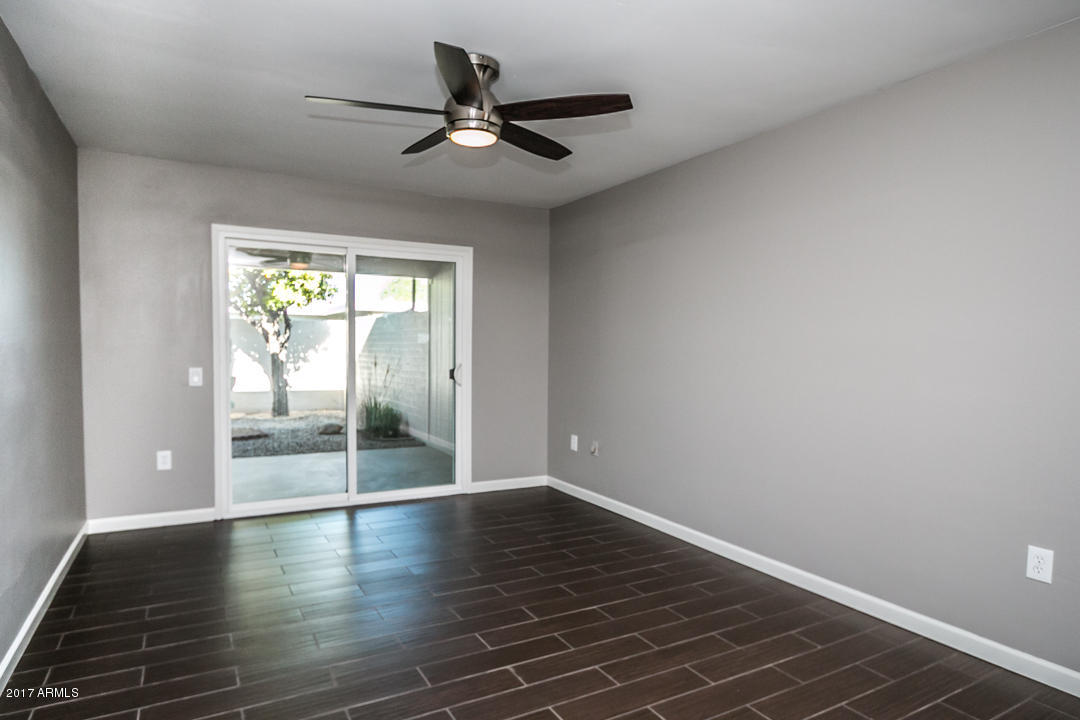 10020 West Royal Oak Road, Unit L Sun City, AZ 85351 - Photo 5 of 31 09441- 10020 W Royal Oak Rd L AZ- Candi-